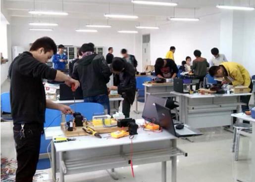 權(quán)威與實(shí)惠兼?zhèn)?廣東博專教育咨詢，為您點(diǎn)亮學(xué)歷提升之路